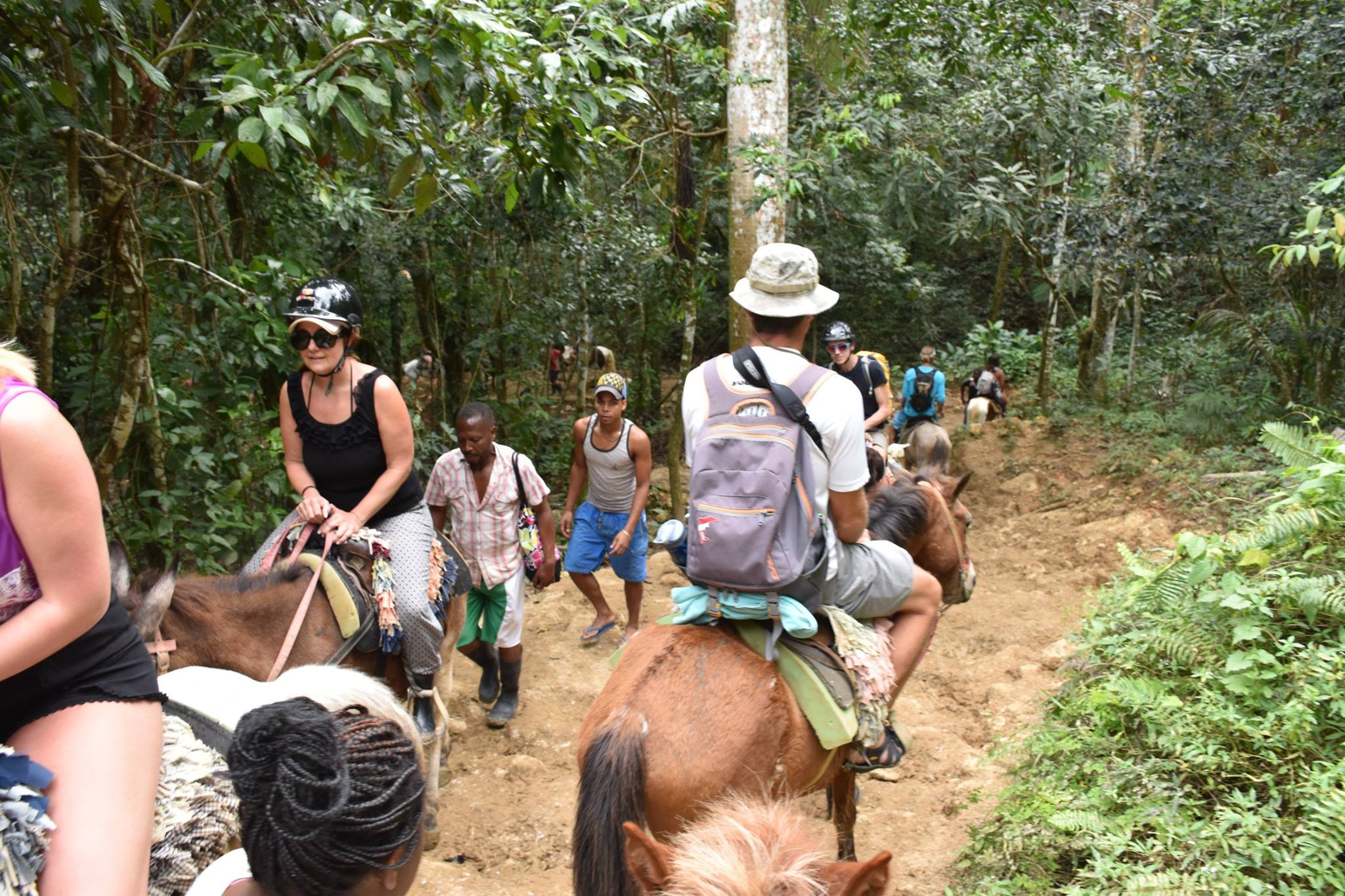 28619164_10210484213294518_1615556429520494812_o